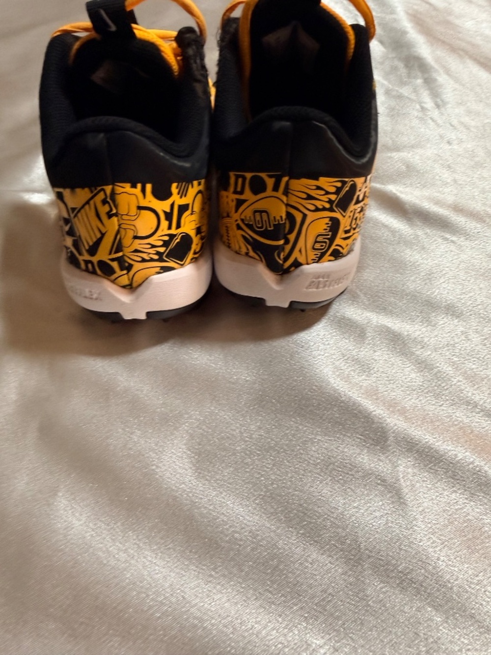 Nike Vapor Edge Pro 360 Football Cleats Yellow Black Youth Size 5Y - Picture 6 of 8